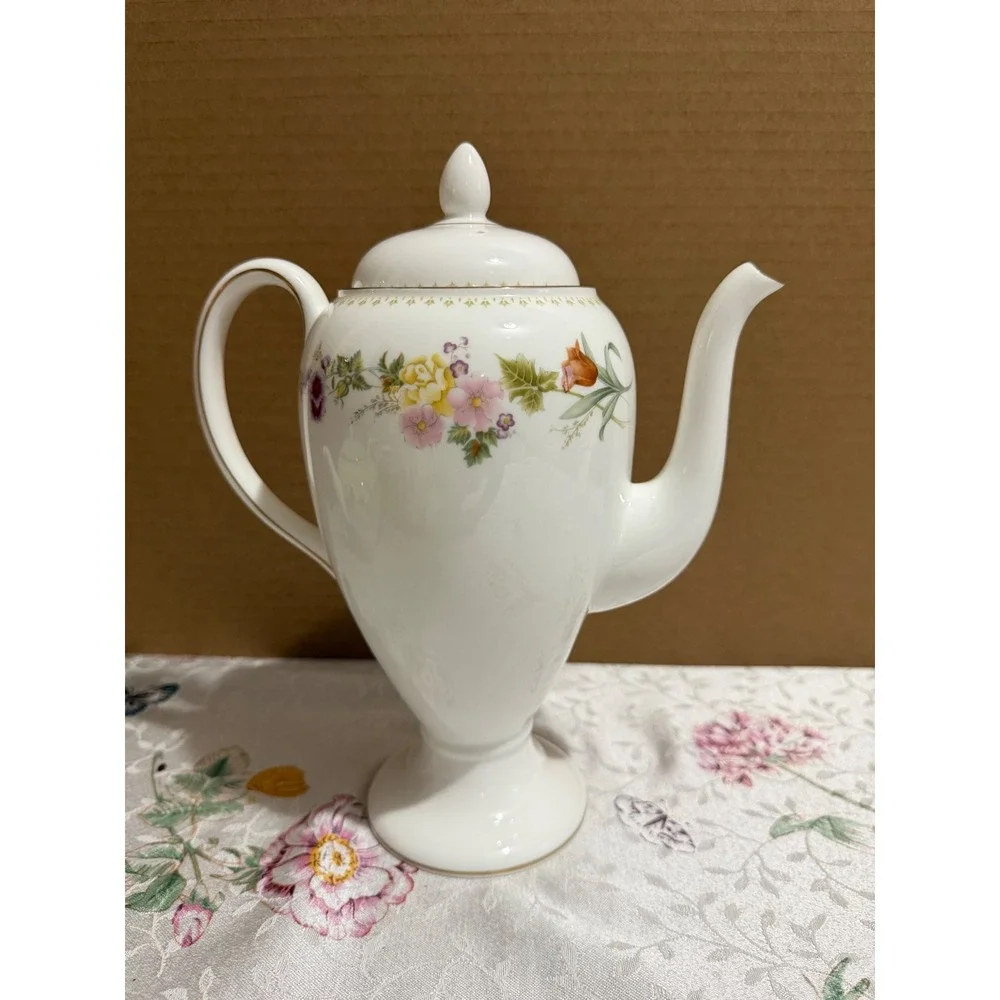 Wedgwood Mirabelle Bone China Coffee Pot R4537 Floral Gold Trim Made in England